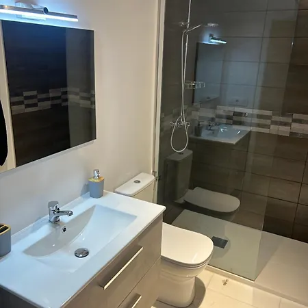 Pisos Viajer@s Appartamento O Grove